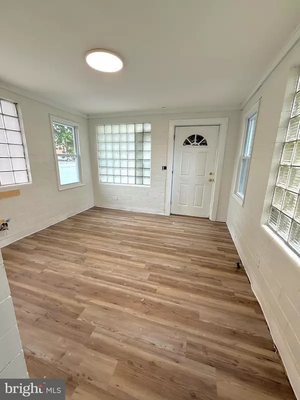 Dover, DE 19904,949 LINCOLN ST