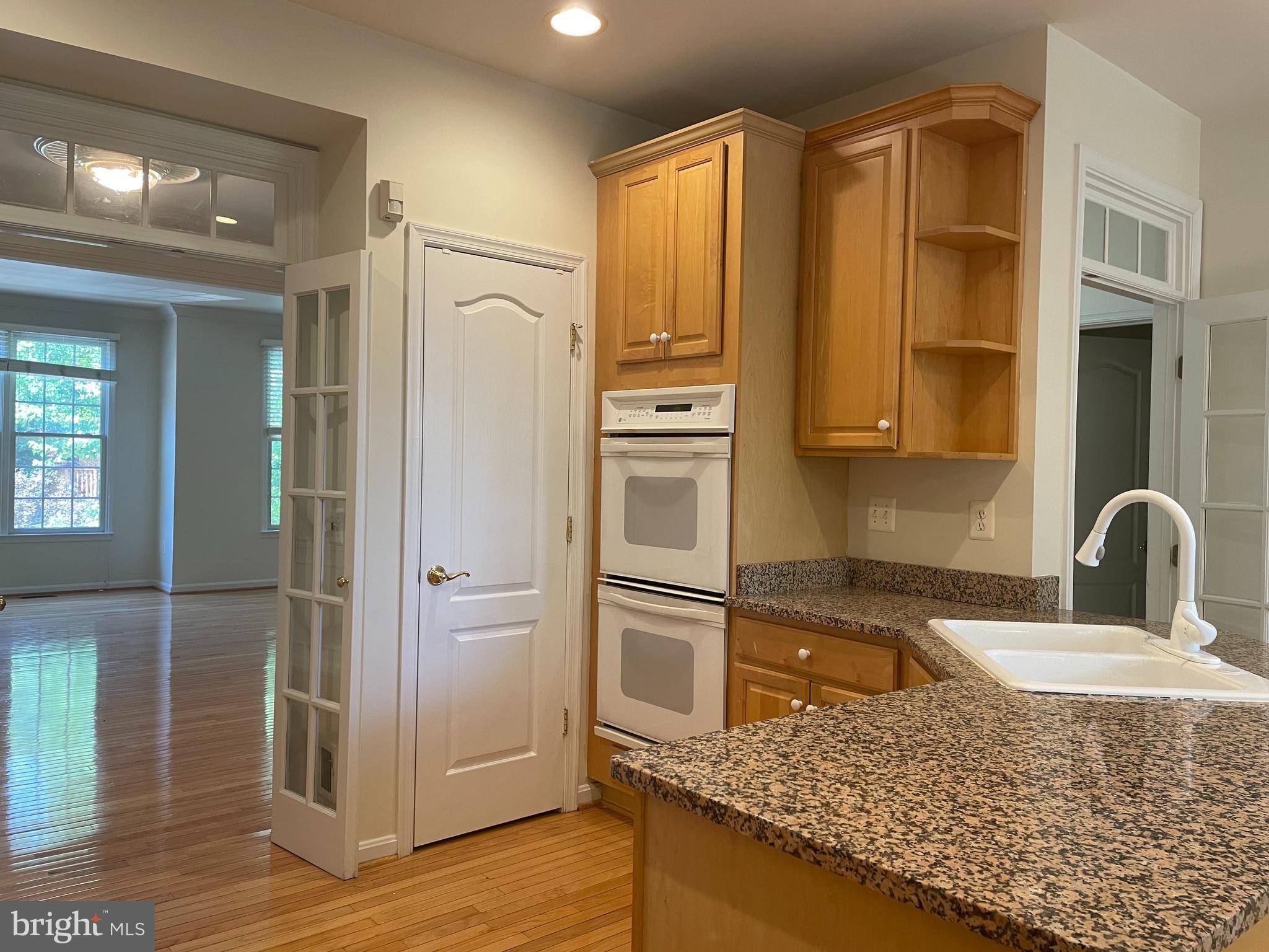 North Bethesda, MD 20852,6130 STONEHENGE PL #7