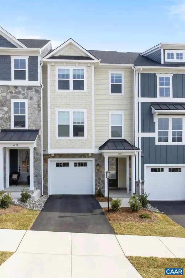 3036 FARROW CIR, Charlottesville, VA 22901