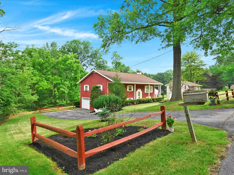 309 HILLSIDE RD, Elizabethtown, PA 17022