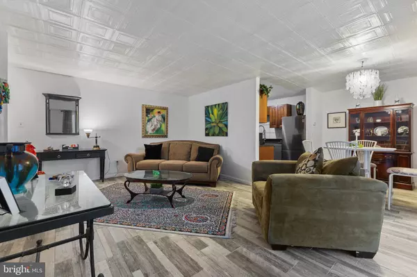 Falls Church, VA 22041,6143 LEESBURG PIKE #104