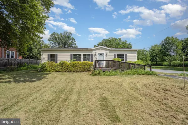 497 MIDDLETOWN RD, Hummelstown, PA 17036