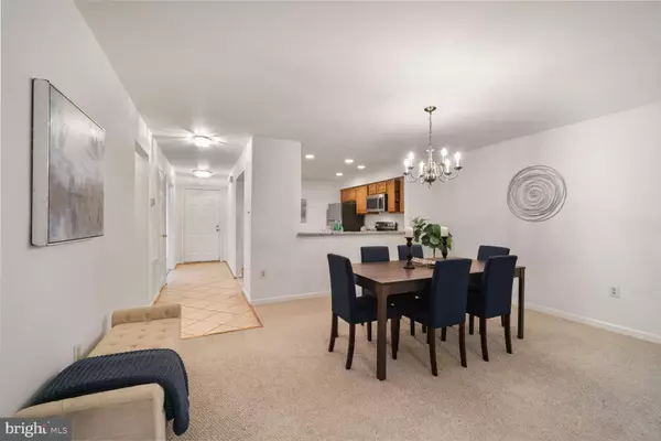 Rockville, MD 20852,5706 BALSAM GROVE CT #80