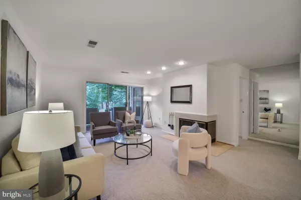 Rockville, MD 20852,5706 BALSAM GROVE CT #80