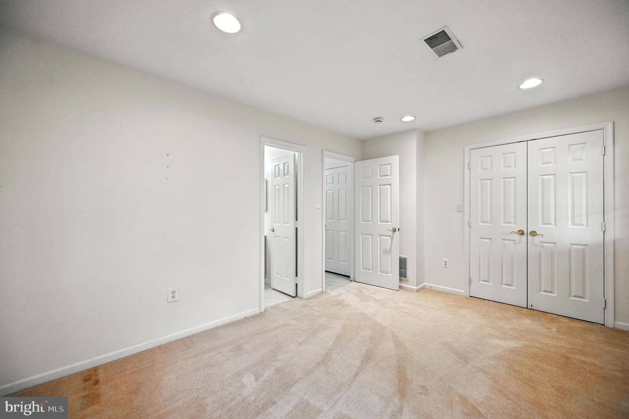 Alexandria, VA 22315,6949 BANCHORY CT