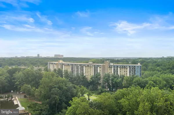 Falls Church, VA 22041,3800 POWELL LN #1002