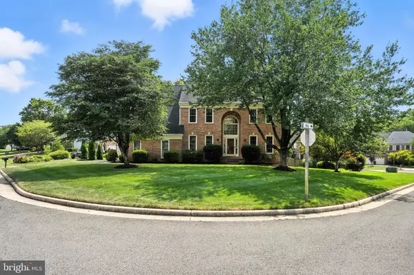 Chantilly, VA 20151,4914 EDGE ROCK DR