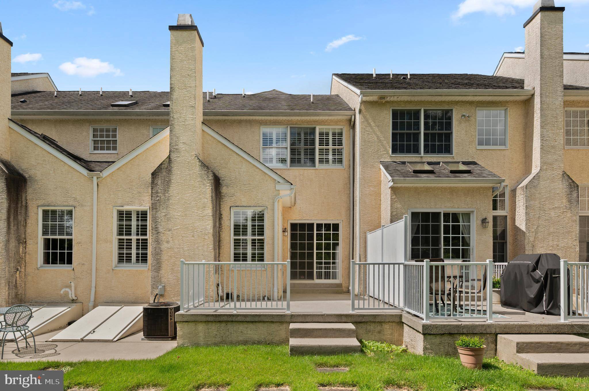 Lansdale, PA 19446,721 N SUMNEYTOWN PIKE #3