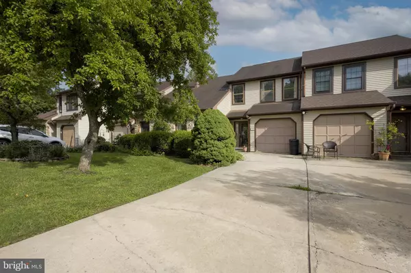 8560 TRUMBAUER DR #L-40, Glenside, PA 19038
