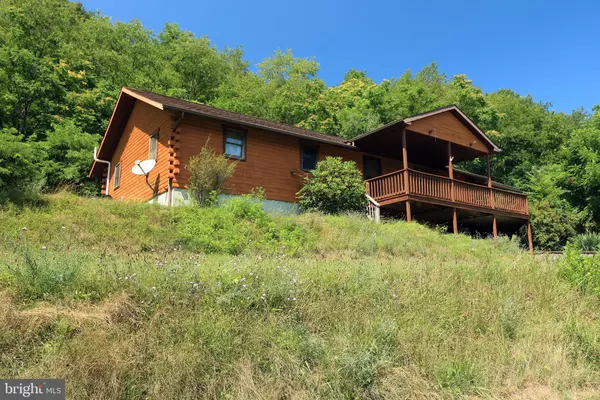 Tyrone, PA 16686,242 OSAGE LN