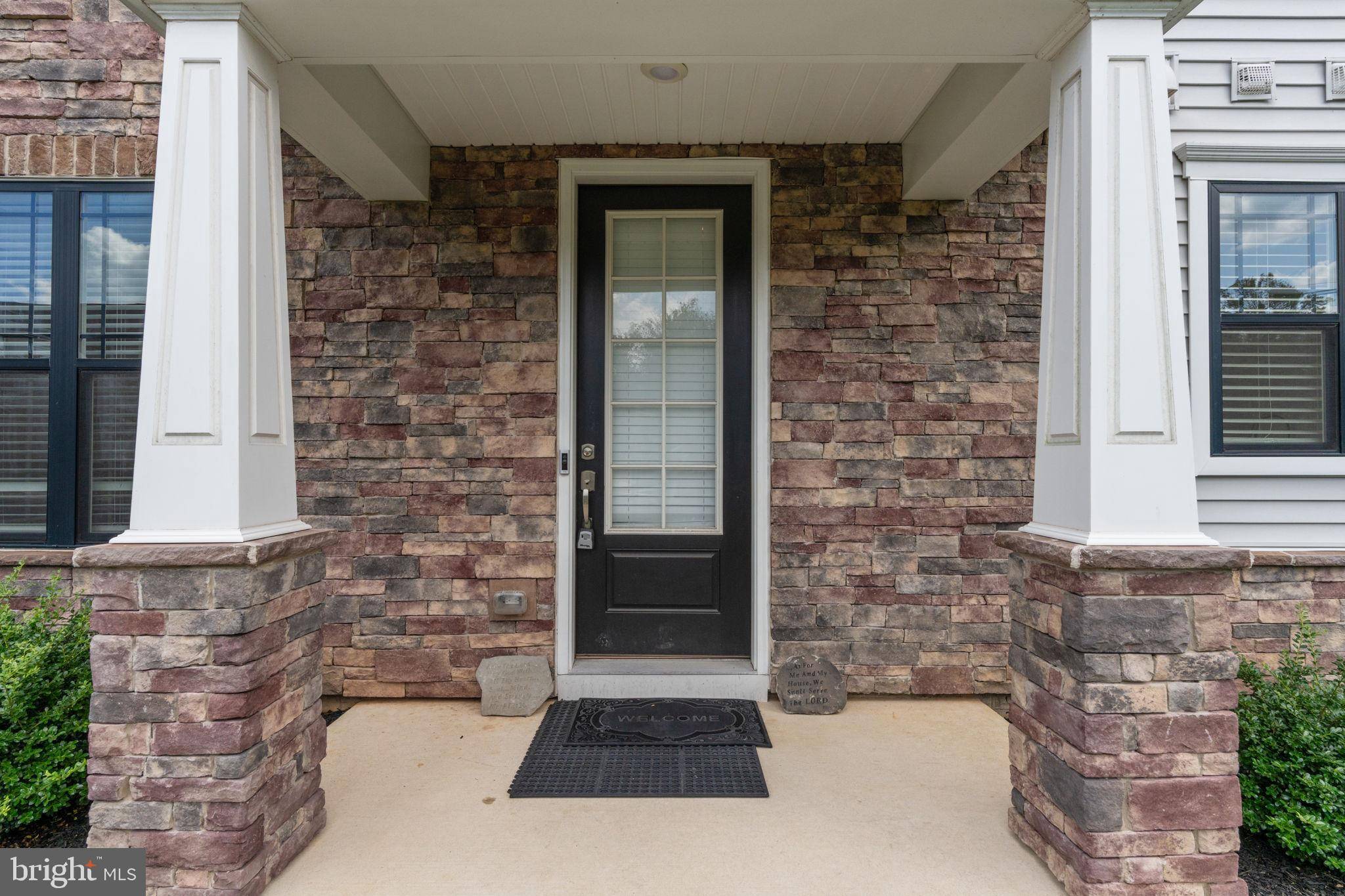 Trenton, NJ 08648,2 DOGLEG LN