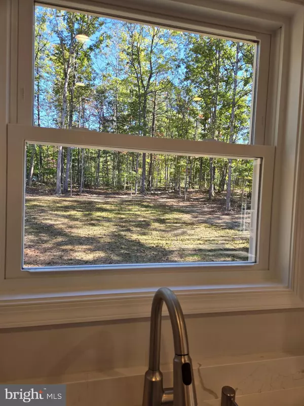 Front Royal, VA 22630,211 DOGWOOD FARM RD