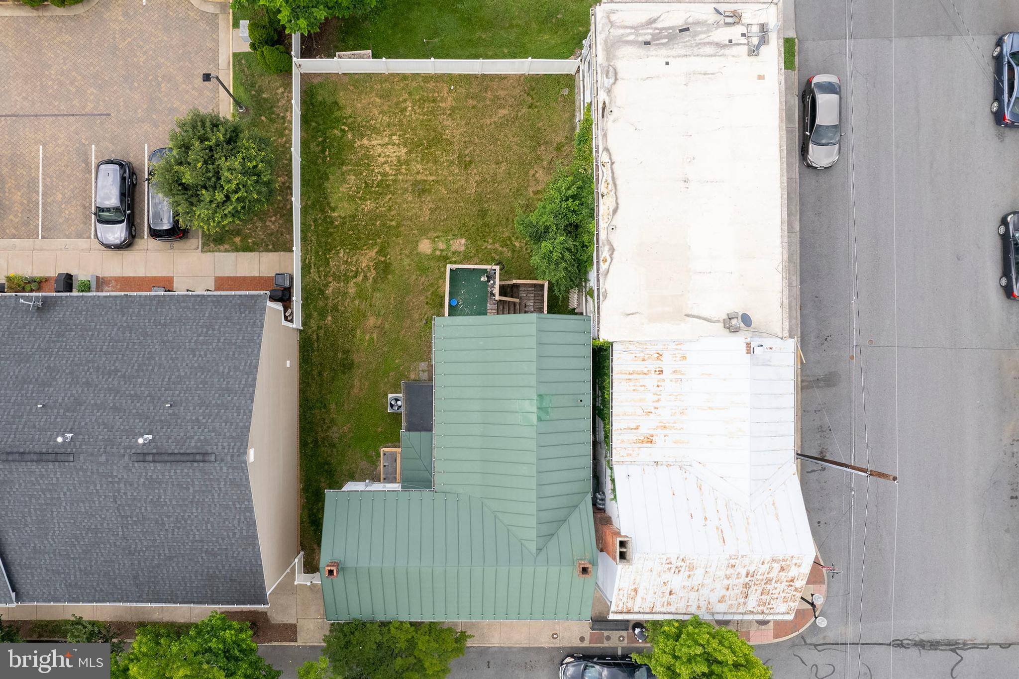 Winchester, VA 22601,707 S BRADDOCK ST
