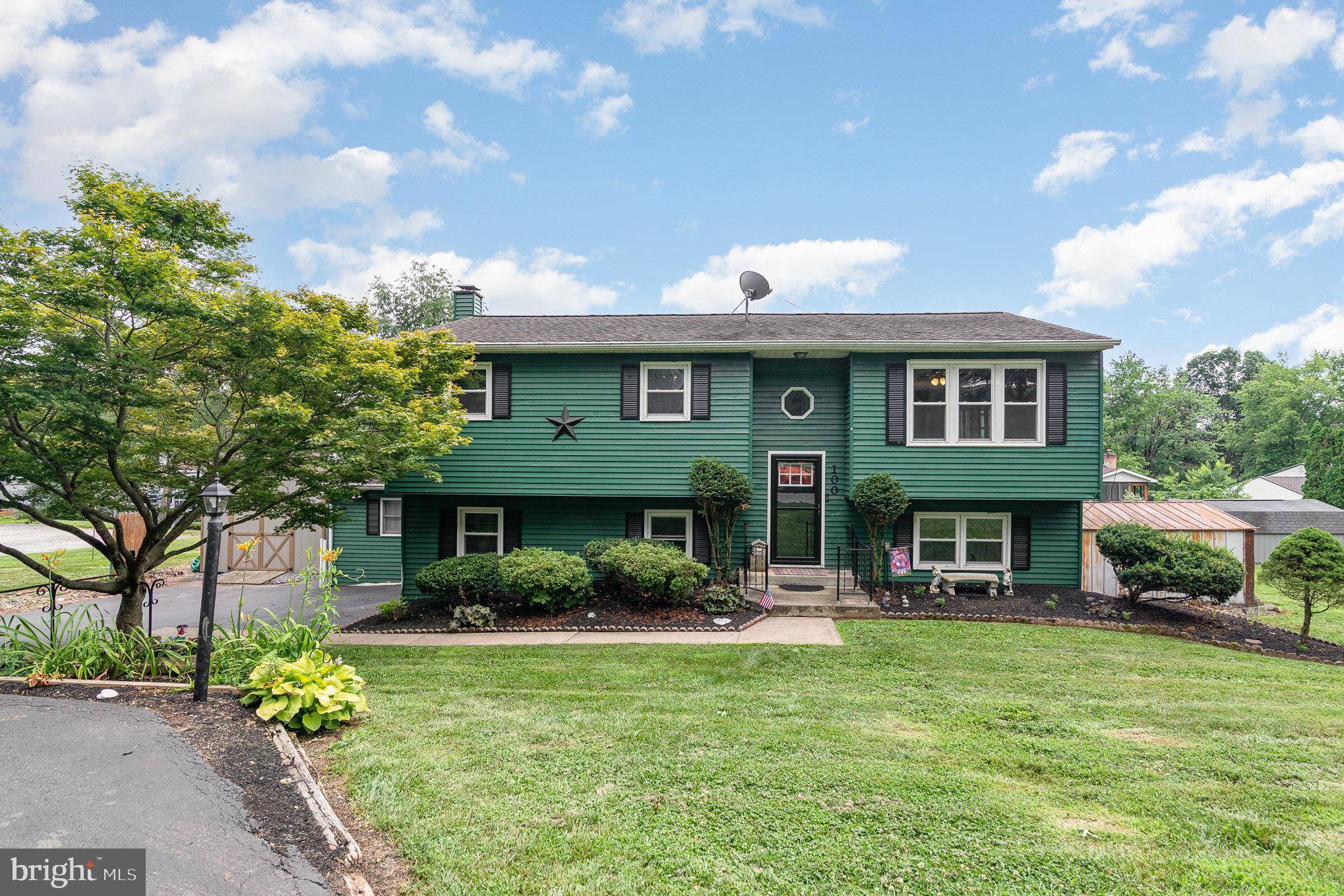 Etters, PA 17319,100 SUGAR MAPLE DR