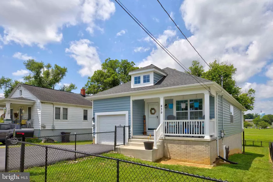 839 JEFFERSON AVE, Charles Town, WV 25414