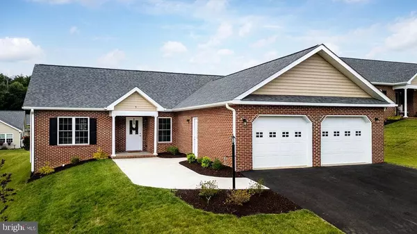 Staunton, VA 24401,5 RIVER OAK DR
