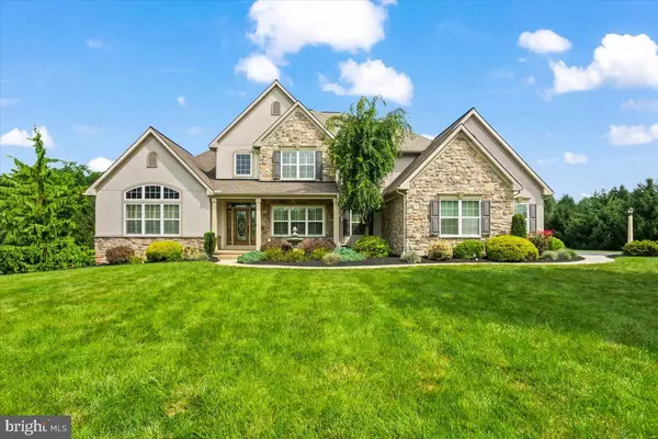 49 WHEATLAND CIR, Lebanon, PA 17042