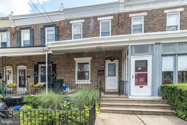 556 MARTIN ST, Philadelphia, PA 19128