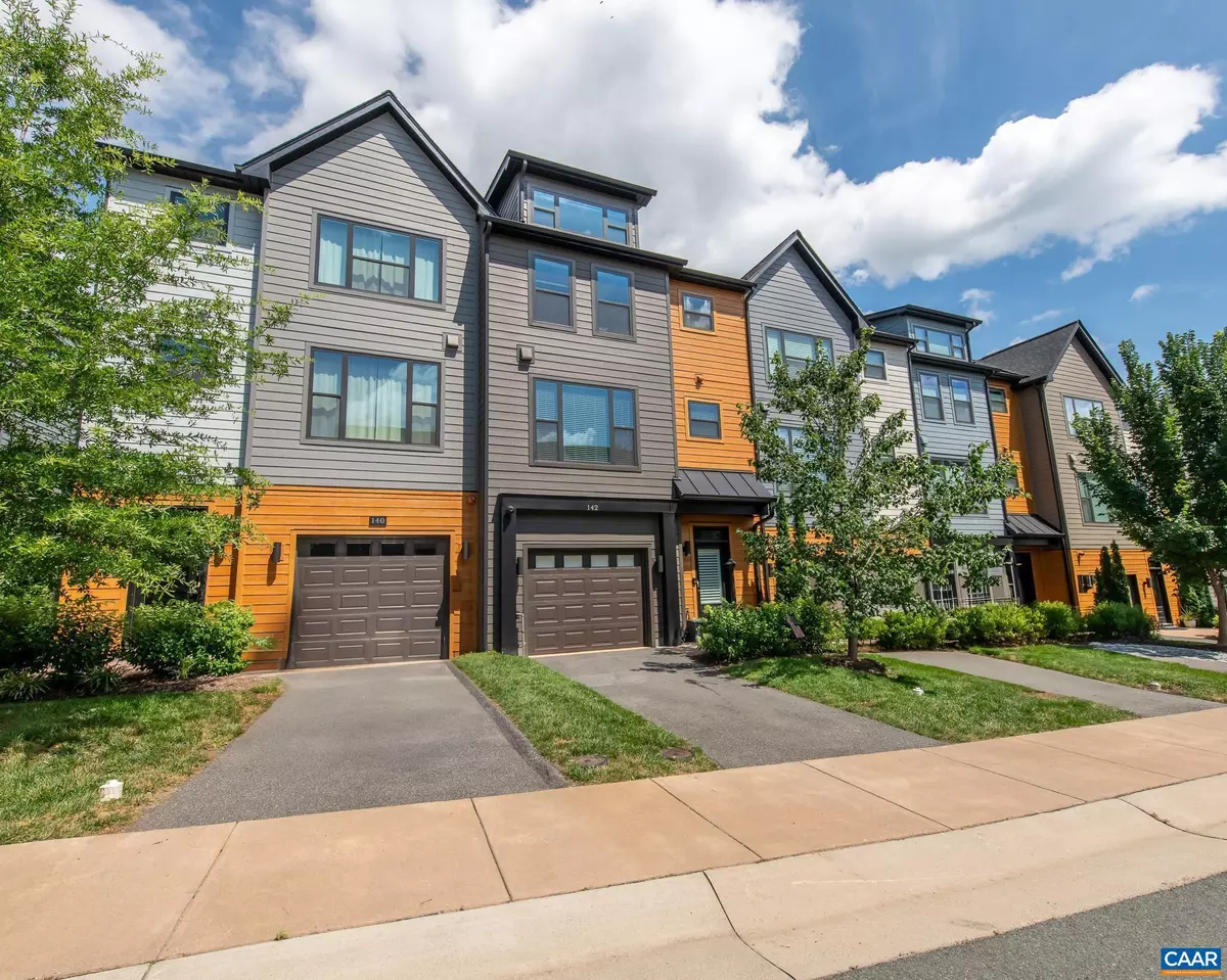Charlottesville, VA 22902,142 JUNCTION LN