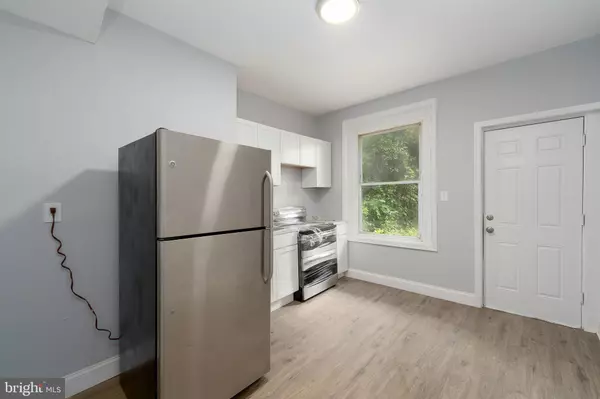 Baltimore, MD 21217,1820 W LAFAYETTE AVE