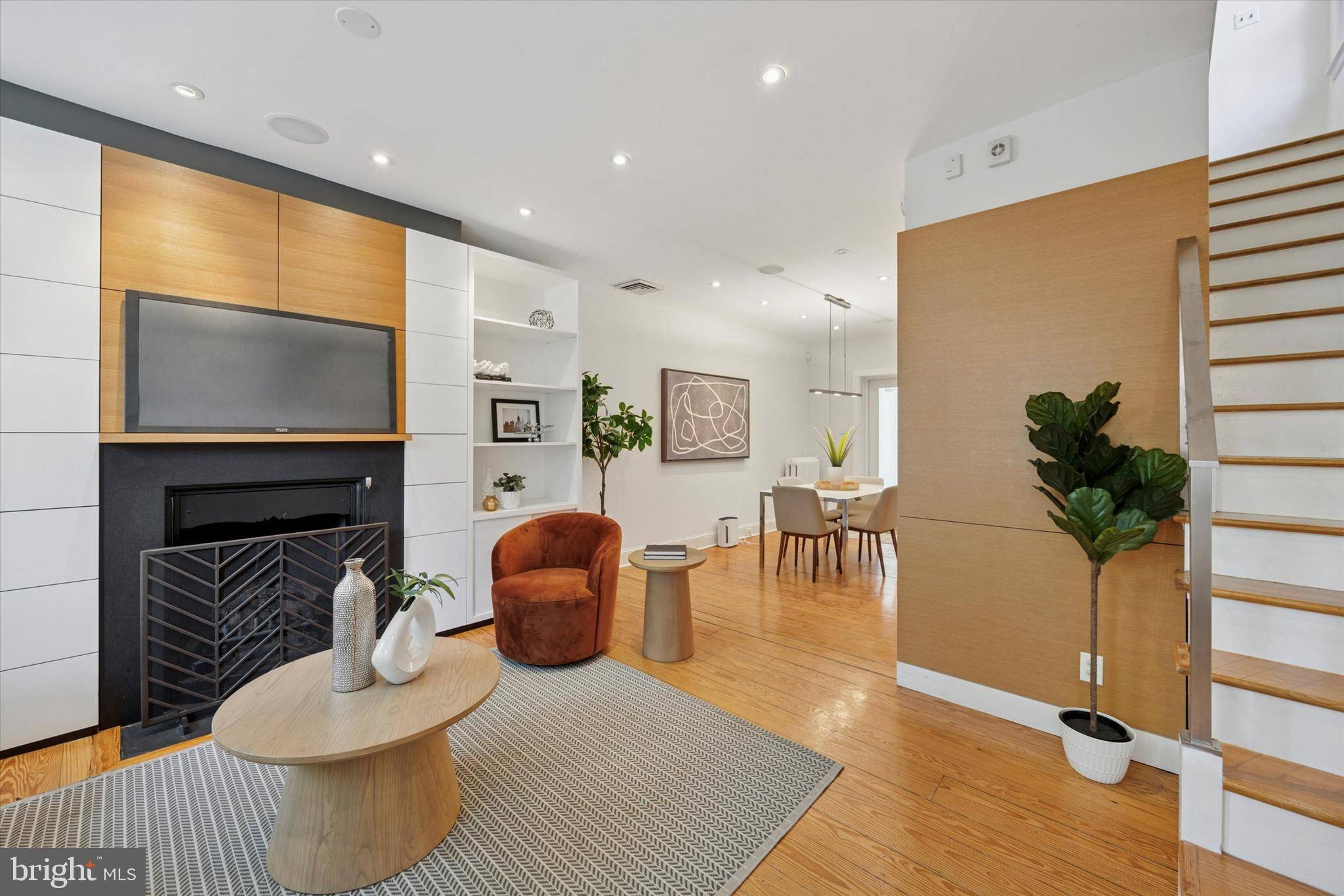 Philadelphia, PA 19103,2123 CYPRESS ST