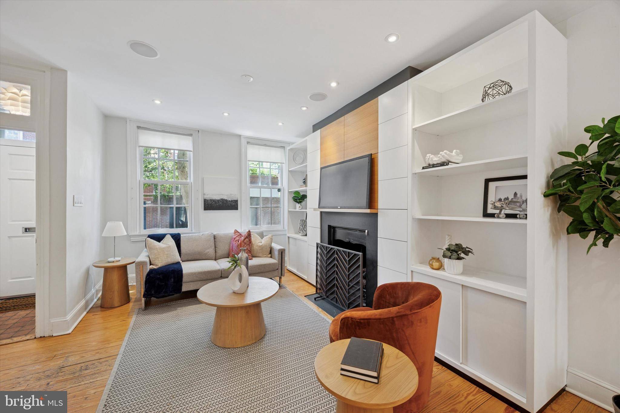 Philadelphia, PA 19103,2123 CYPRESS ST