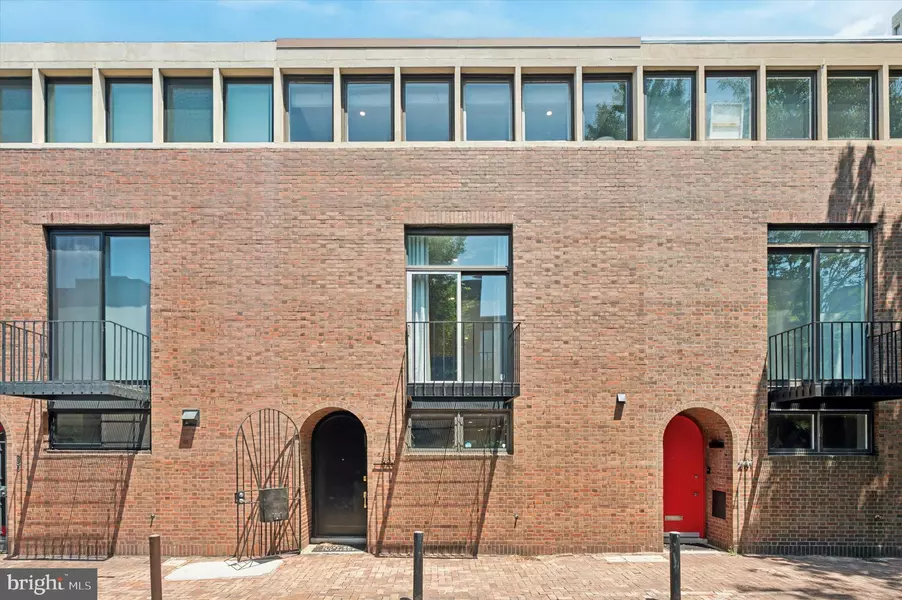 283 LOCUST ST, Philadelphia, PA 19106