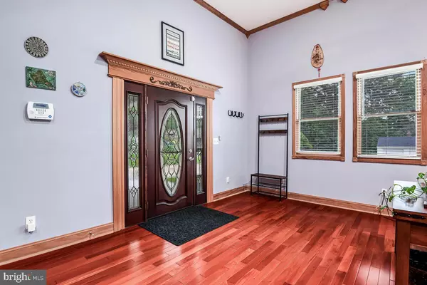 Alexandria, VA 22310,4406 ROUNDHILL RD