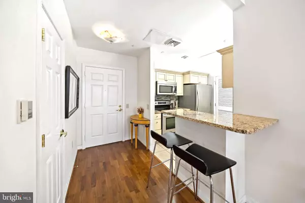 Philadelphia, PA 19103,1600-18 ARCH ST #1610