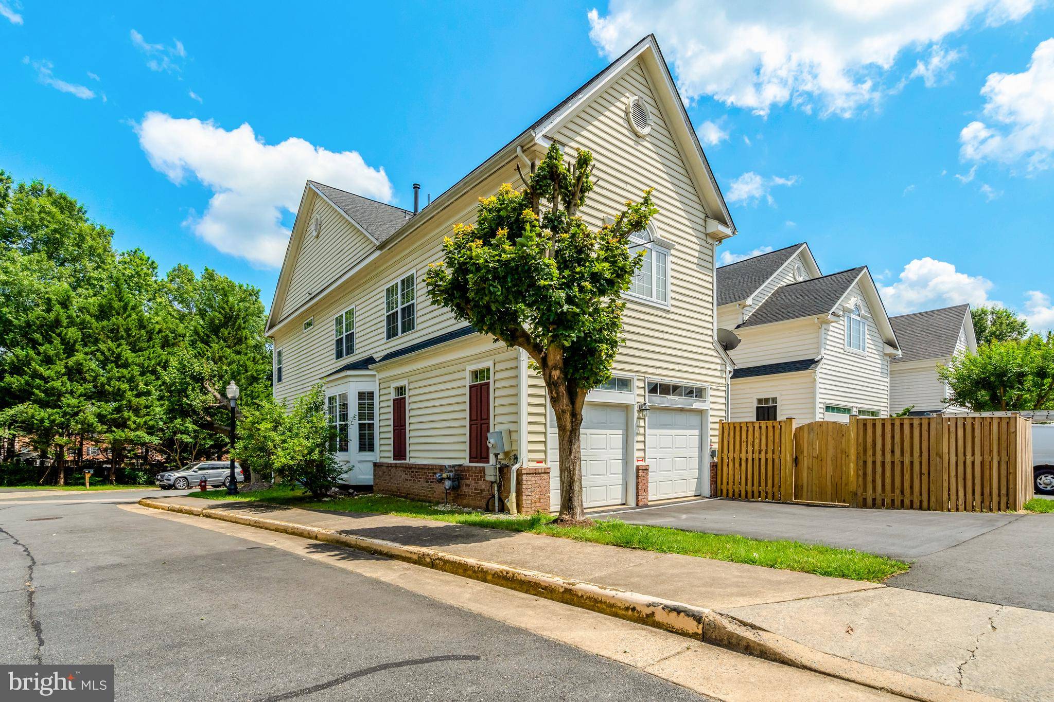 Fairfax, VA 22032,9776 MAPLE TRACE CIR