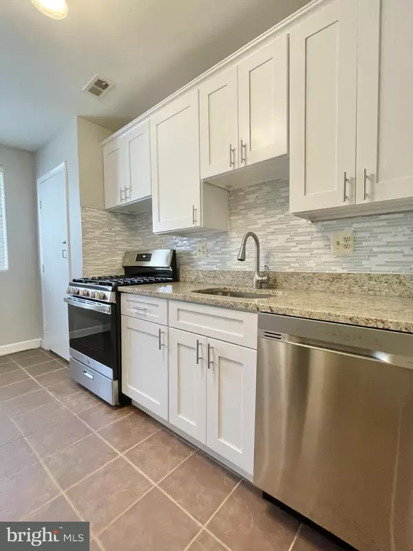 Alexandria, VA 22312,5612 BISMACH DR #1