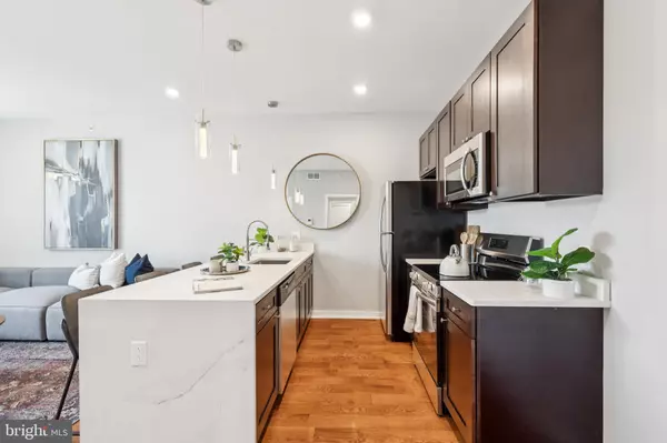 Narberth, PA 19072,203 HAVERFORD AVE #201