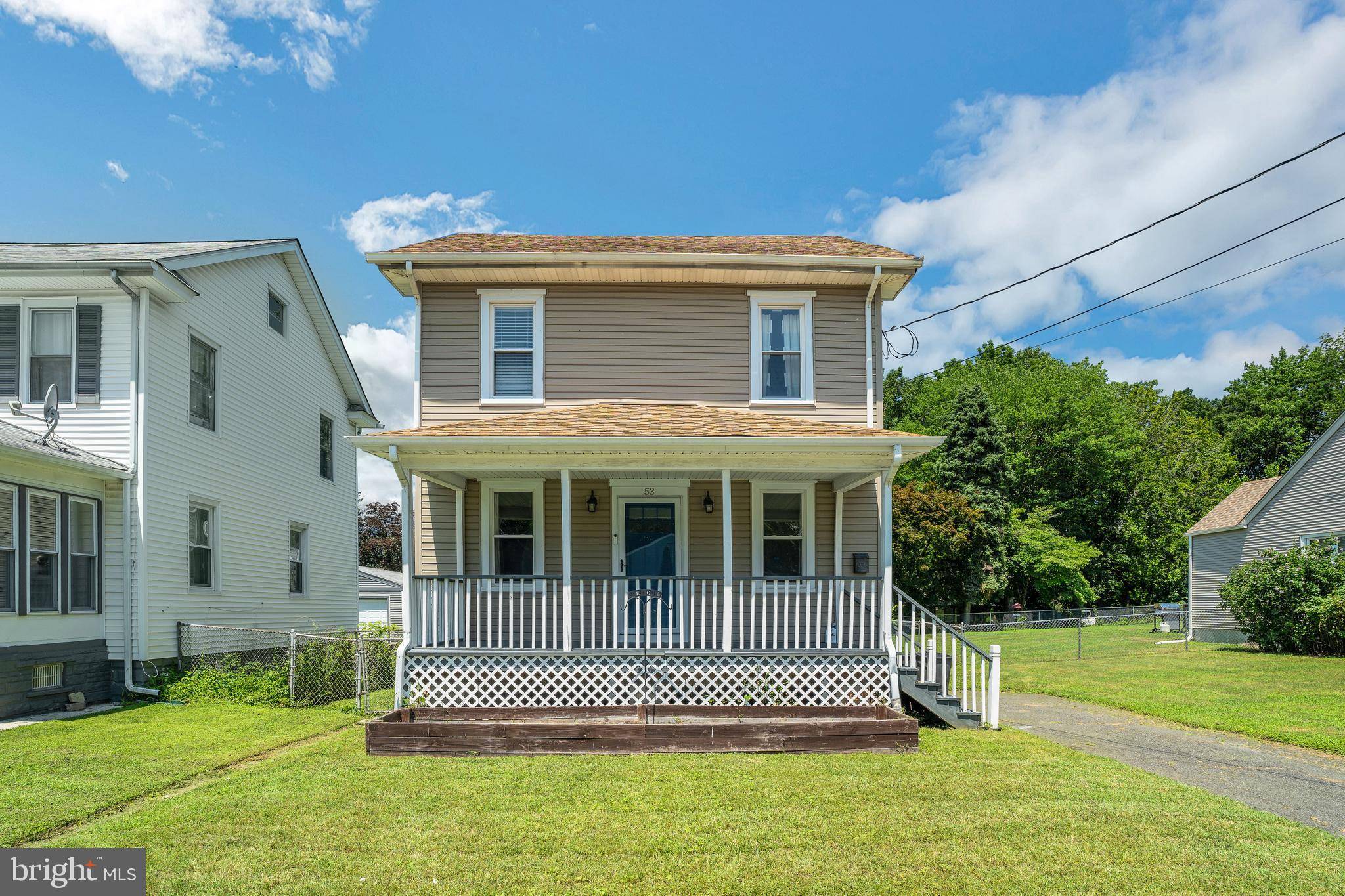 53 APPLE AVE, Bellmawr, NJ 08031