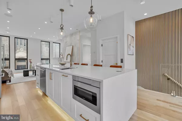 Philadelphia, PA 19147,1101 CHRISTIAN ST #3