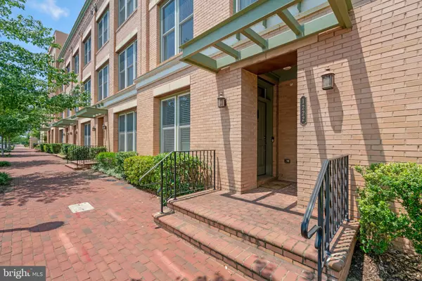 1222 MAIN LINE BLVD #101, Alexandria, VA 22301