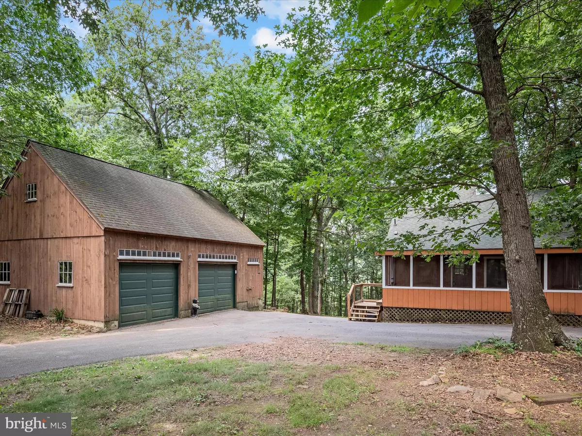 Gerrardstown, WV 25420,228 ATWOOD DR