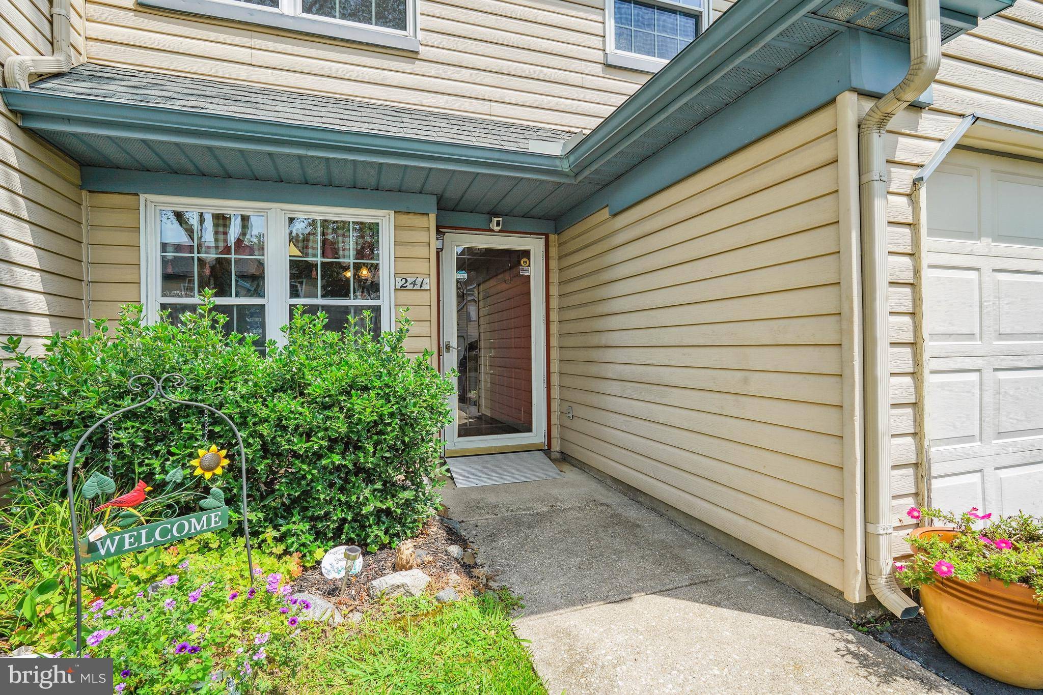 New Castle, DE 19720,241 STONEBRIDGE BLVD