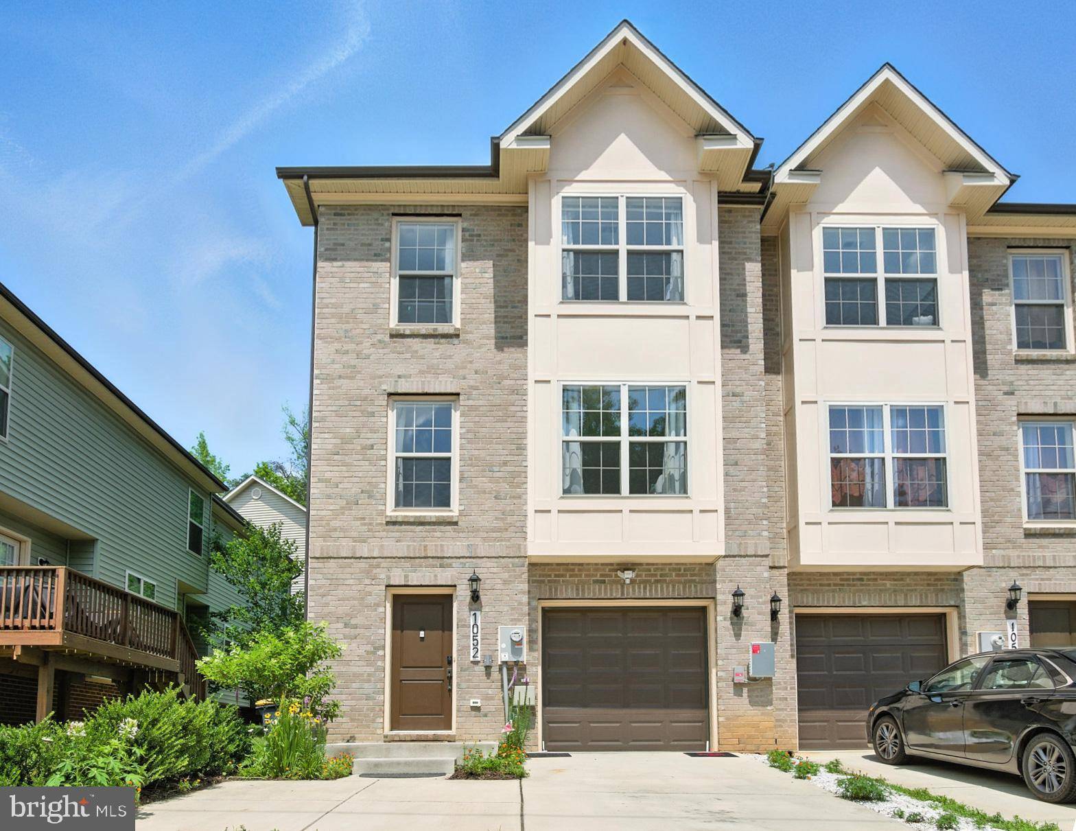 1052 OWENS RD, Oxon Hill, MD 20745