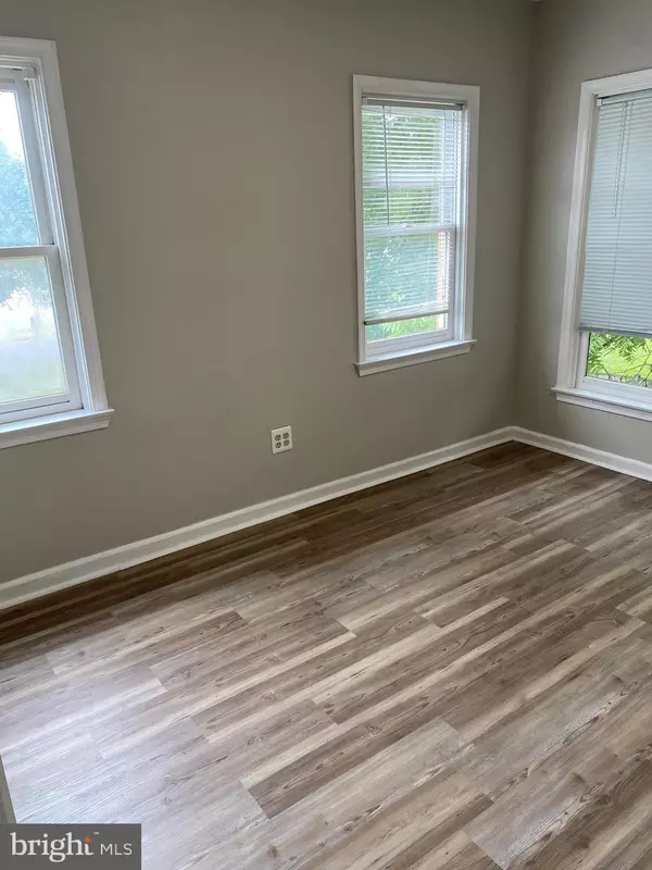 Annandale, VA 22003,5015-A BACKLICK RD #4