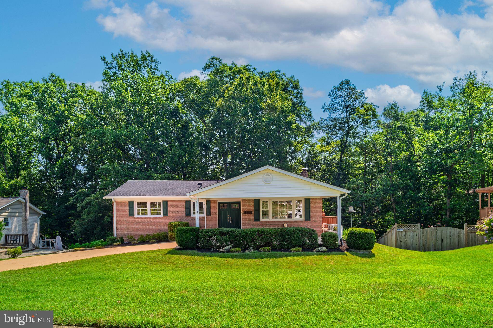 Springfield, VA 22152,6803 HOUNDMASTER RD