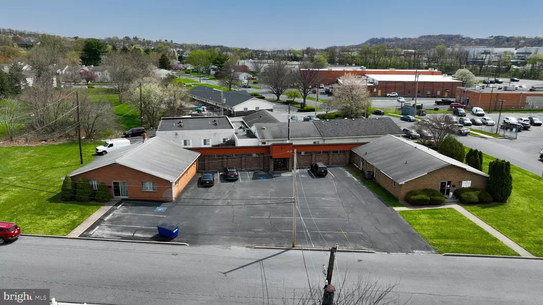 5100 LANCASTER ST, Harrisburg, PA 17111