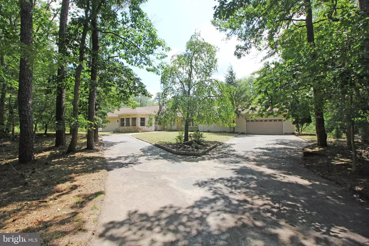 Southampton, NJ 08088,13 PEGGYS LN
