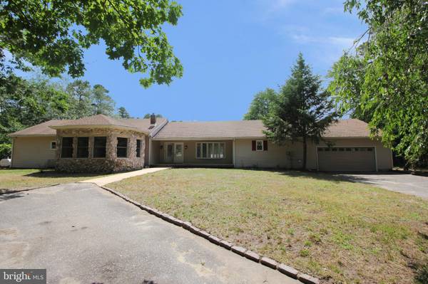 Southampton, NJ 08088,13 PEGGYS LN