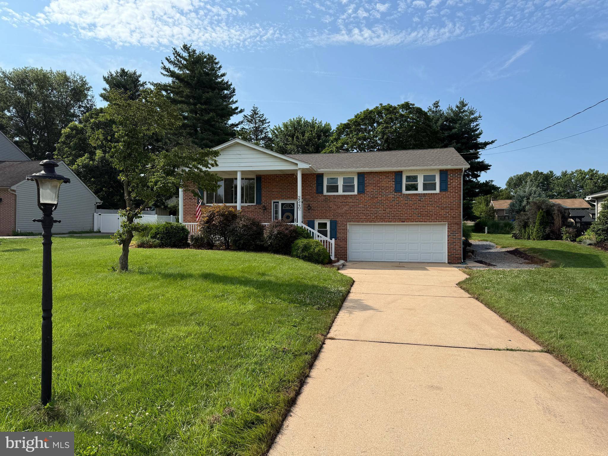 2540 AUDLYN DR, York, PA 17408