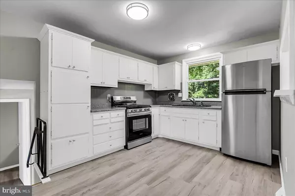 Wilmington, DE 19809,33 N CLIFFE DR
