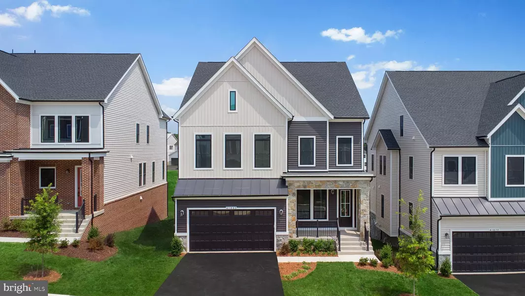 41883 NIGHT NURSE CIR, Brambleton, VA 20148