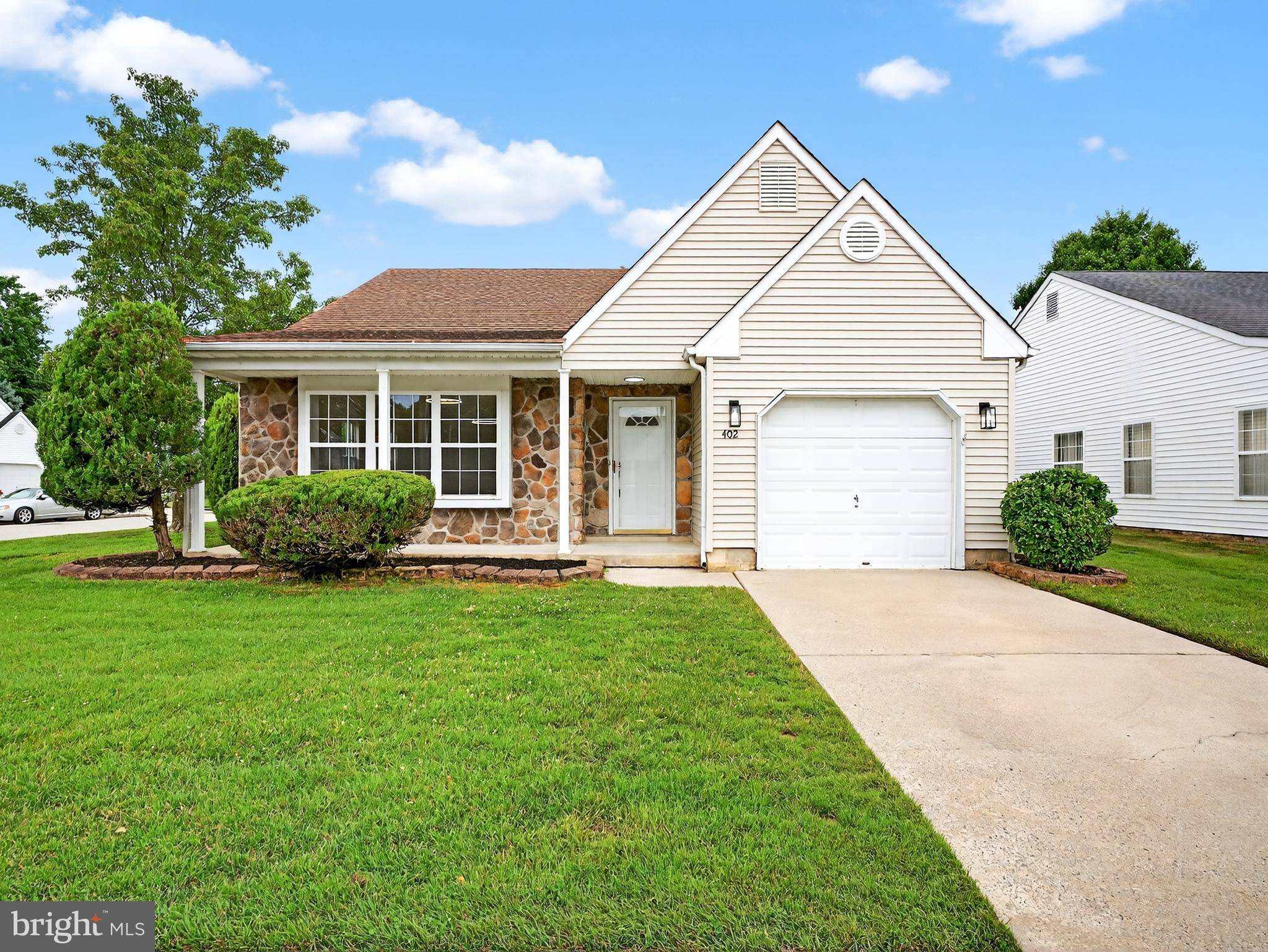 402 PARADISE RD, Williamstown, NJ 08094