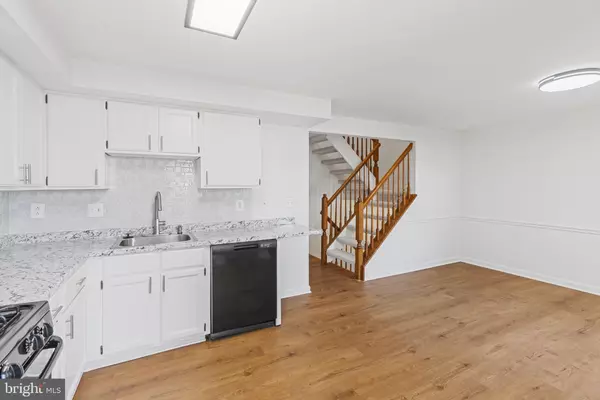 Centreville, VA 20120,5705 CROATAN CT