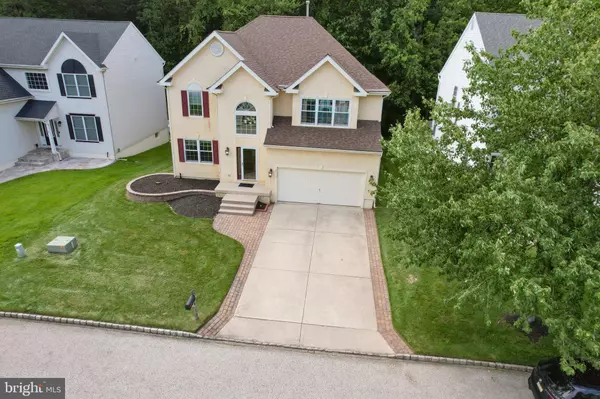 Mount Laurel, NJ 08054,27 WOOD VIEW DR