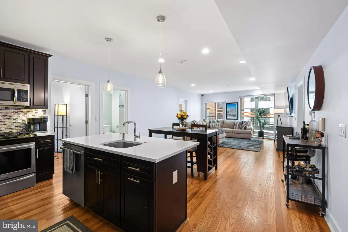 Philadelphia, PA 19123,233 POPLAR ST #5